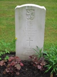 Brookwood Military Cemetery - Van Put, Emiel